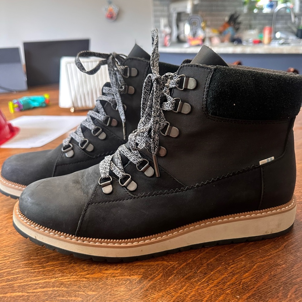 Tom’s Mesa Waterproof Black Leather Boots